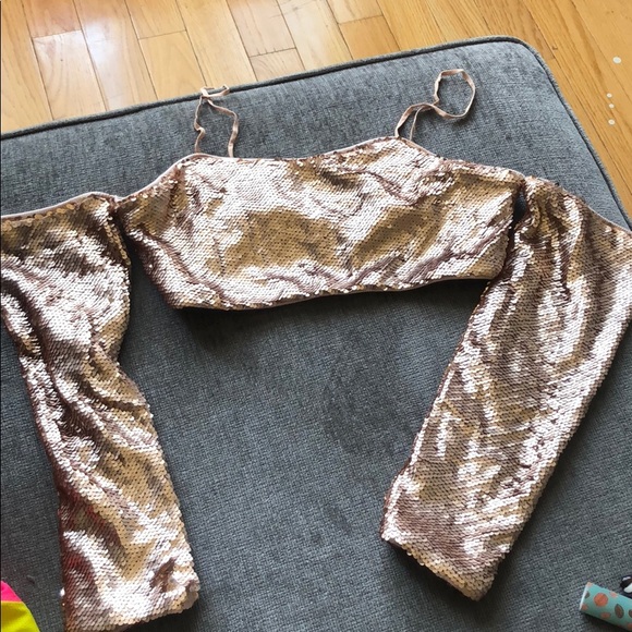 Rose gold top - Picture 2 of 3